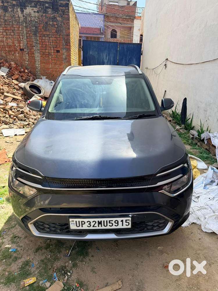 Kia Carens 2022 Petrol Well Maintained