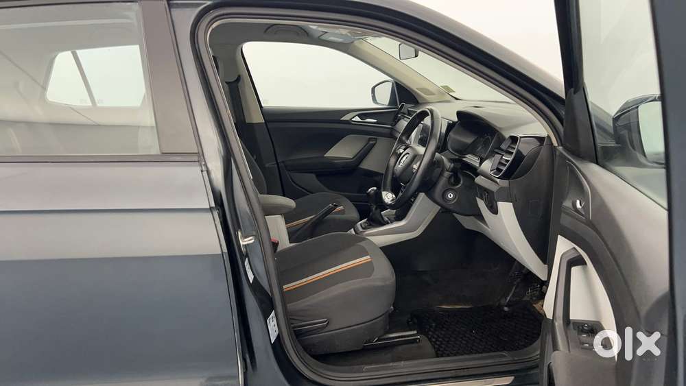 Skoda Kushaq Ambition 1.0l Tsi Mt, 2023, Petrol