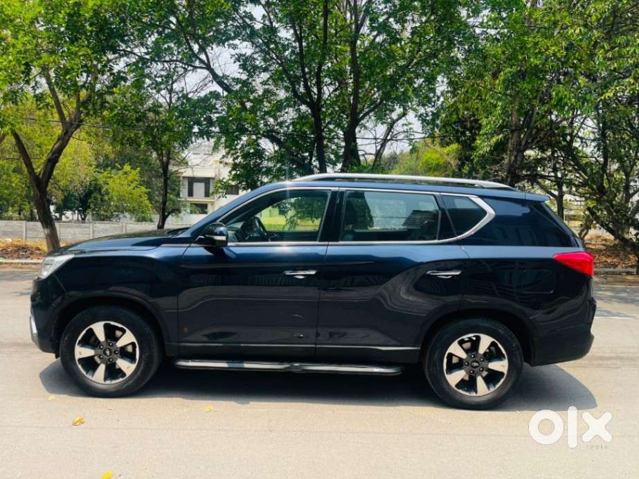 Mahindra Alturas G4 4wd At, 2021, Diesel
