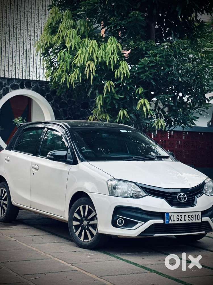 Toyota Etios Liva 2017 Petrol Well Maintained