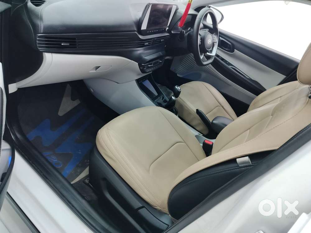 Hyundai I20 Asta (o) 1.2 Mt, 2023, Petrol