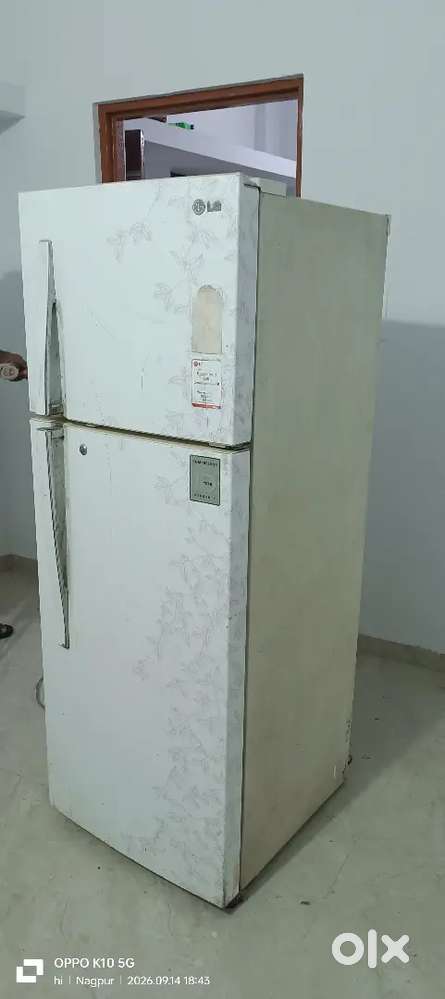 LG double door fridge urgently sell