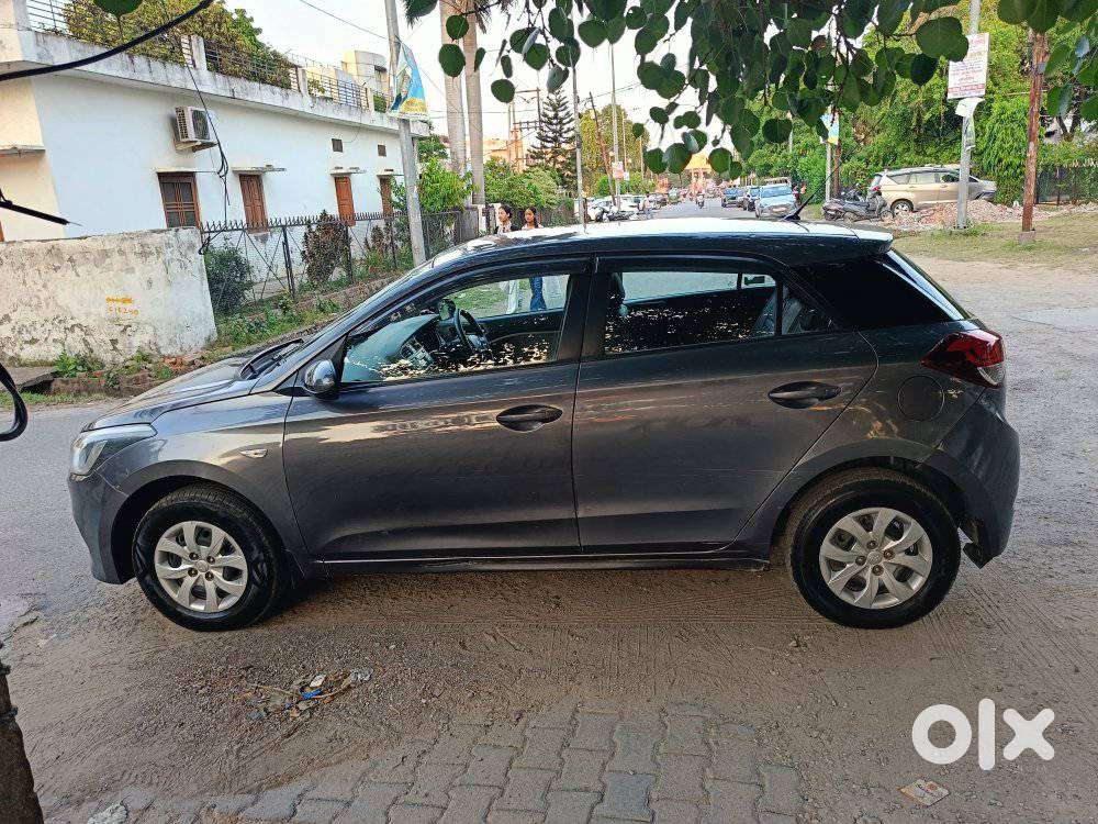 Hyundai I20 Magna 1.2 Mt, 2017, Petrol