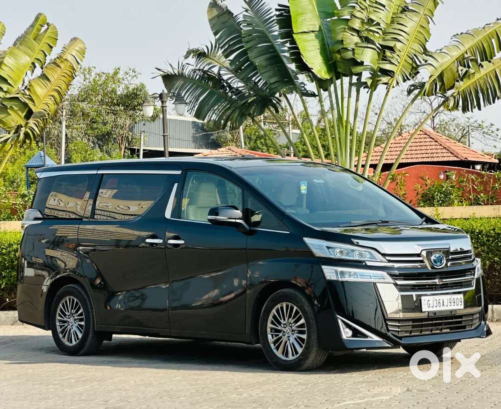 Toyota Vellfire Vip – Executive Lounge, 2023, Petrol