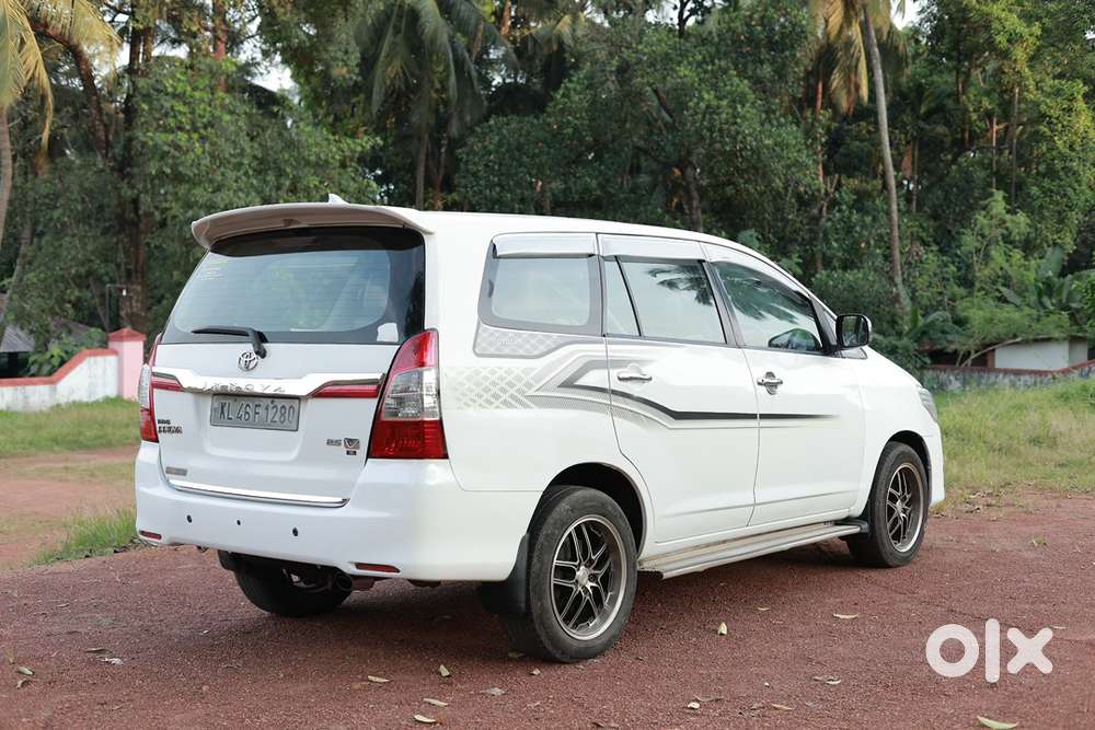 Toyota Innova Diesel 2012