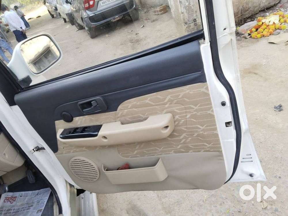 Chevrolet Tavera Neo Lt-l - 9 Seats Bsii, 2015, Diesel