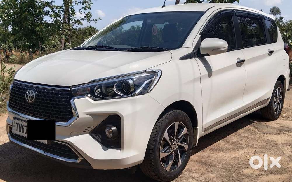 Toyota Rumion V Mt, 2023, Petrol