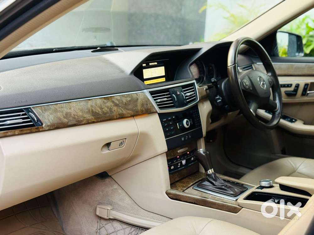 Mercedes-benz E-class 200, 2011, Petrol