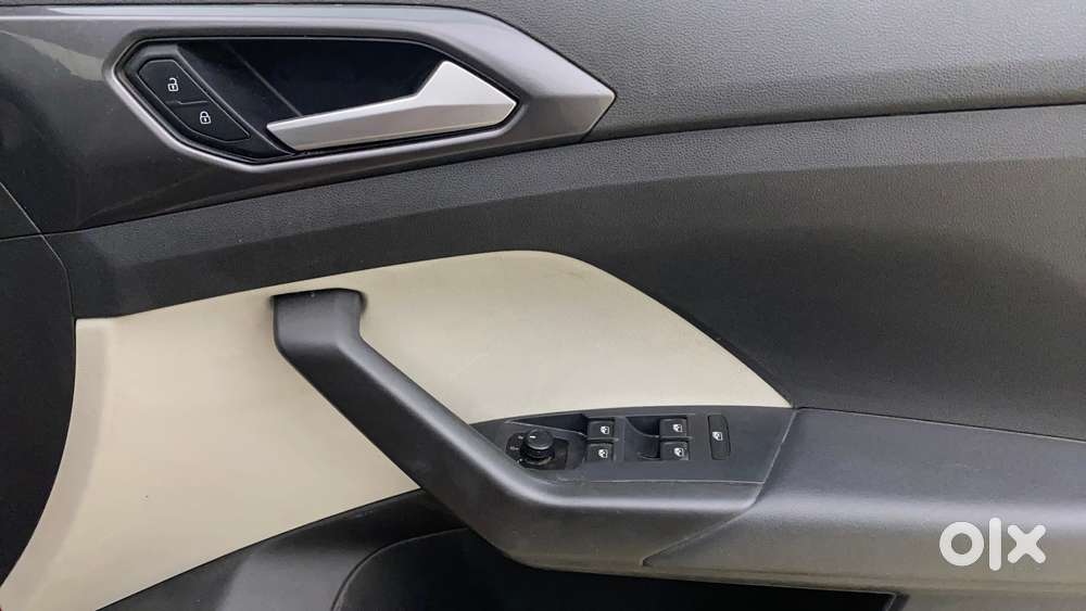 Volkswagen Taigun 1.0 Tsi Topline At, 2022, Petrol