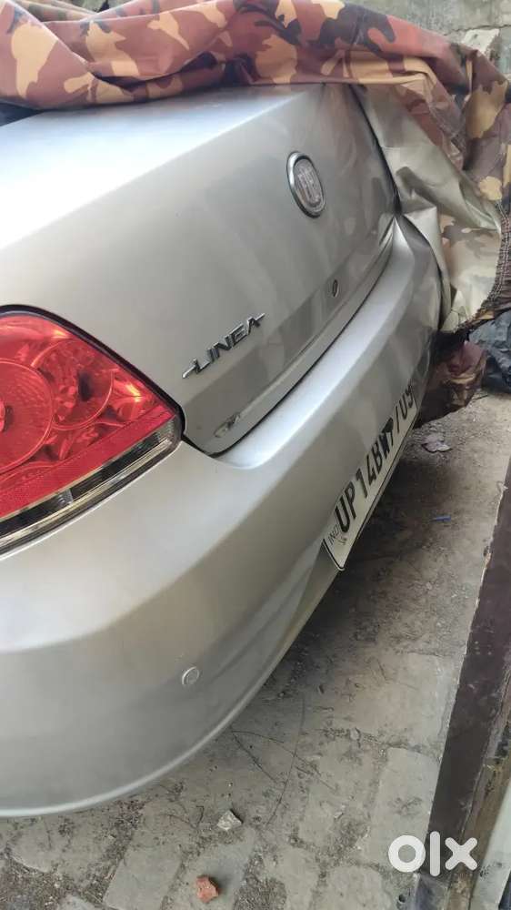 Fiat Linea 2013 Petrol Well Maintained, Only Side Dent Hai