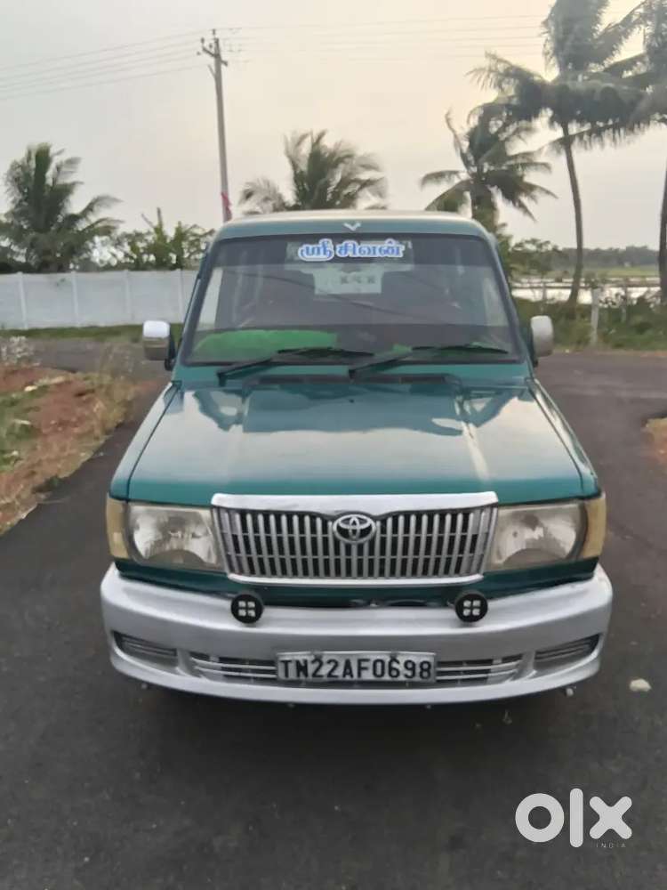Toyota Qualis Gst D2 2004 Model