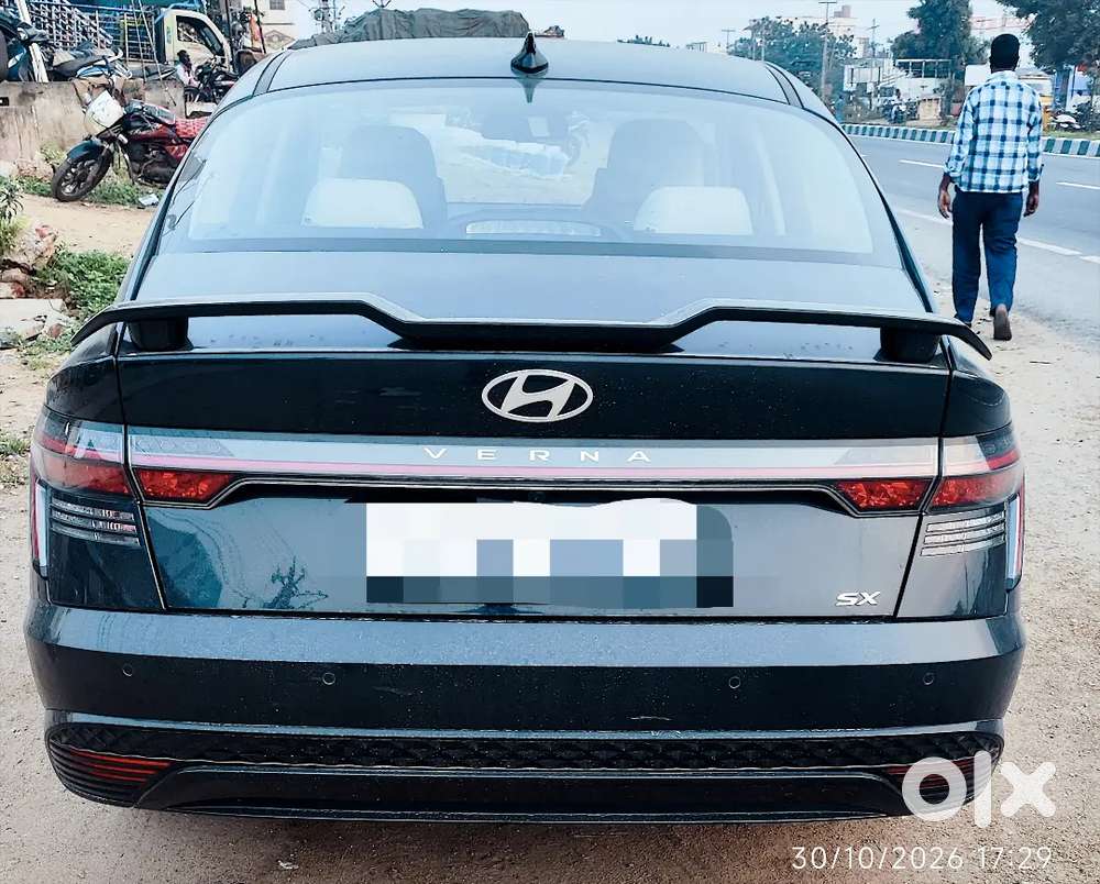 Hyundai Verna Sx Petrol Manual 2025