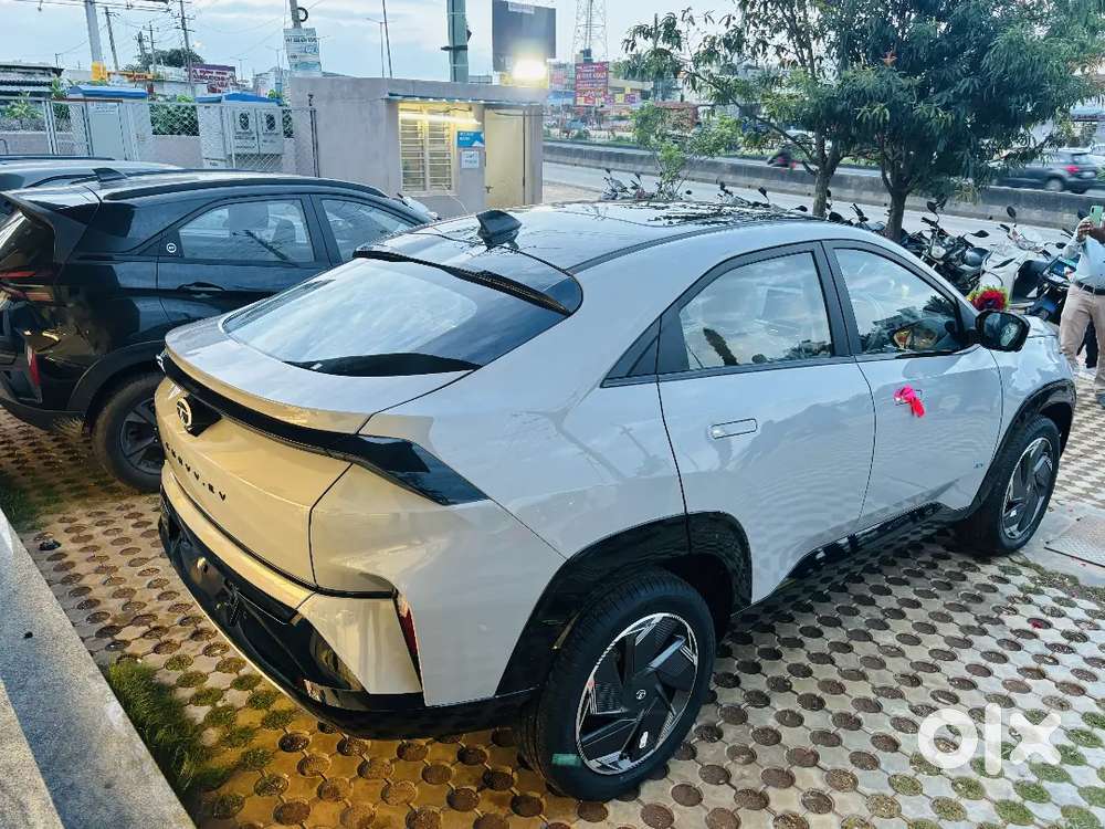 Tata Curvv Ev 2024 Electric 28000 Km Driven