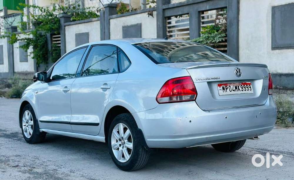 Volkswagen Vento 1.2 Highline Plus At 16 Alloy, 2011, Petrol