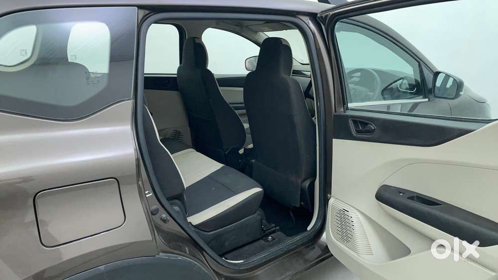 Renault Triber Rxt, 2021, Petrol