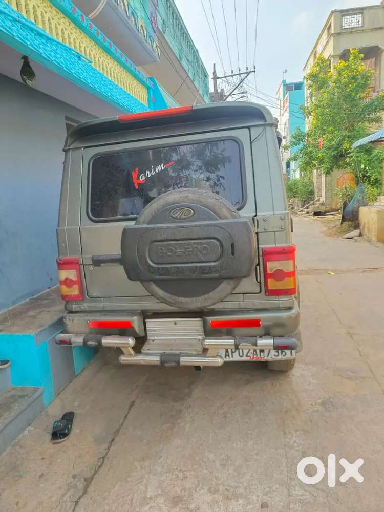 Mahindra Bolero Neo Plus 2012