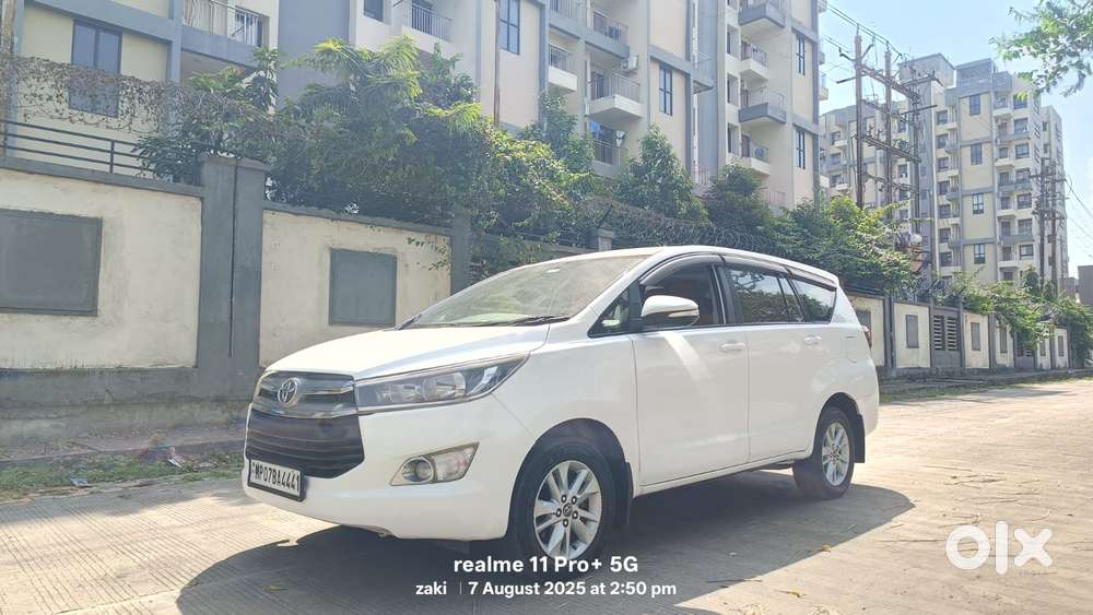 Toyota Innova Crysta 2.8 Gx At, 2016, Diesel