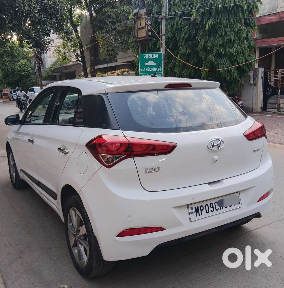 Hyundai Elite I20 Sportz (o) 1.2, 2015, Petrol