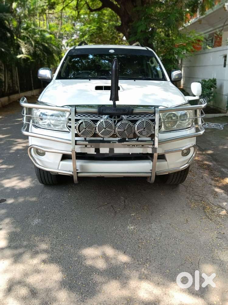 Toyota Fortuner 2011-2016 4x2 Manual, 2011, Diesel