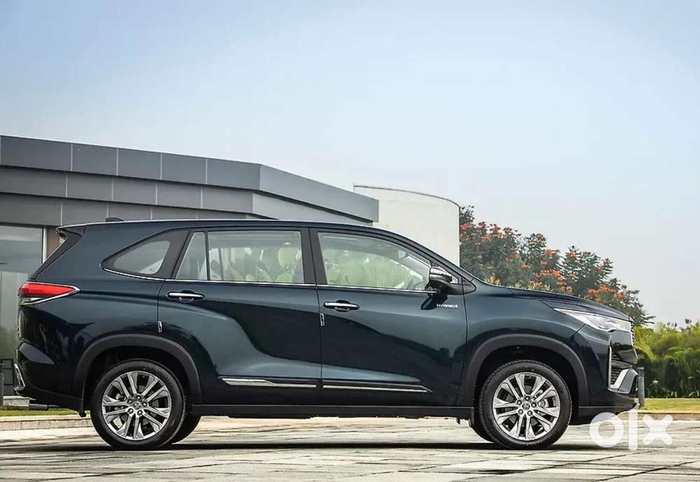 Toyota Innova Hycross 2.0 Vx Hybrid 8 Str, 2025, Petrol