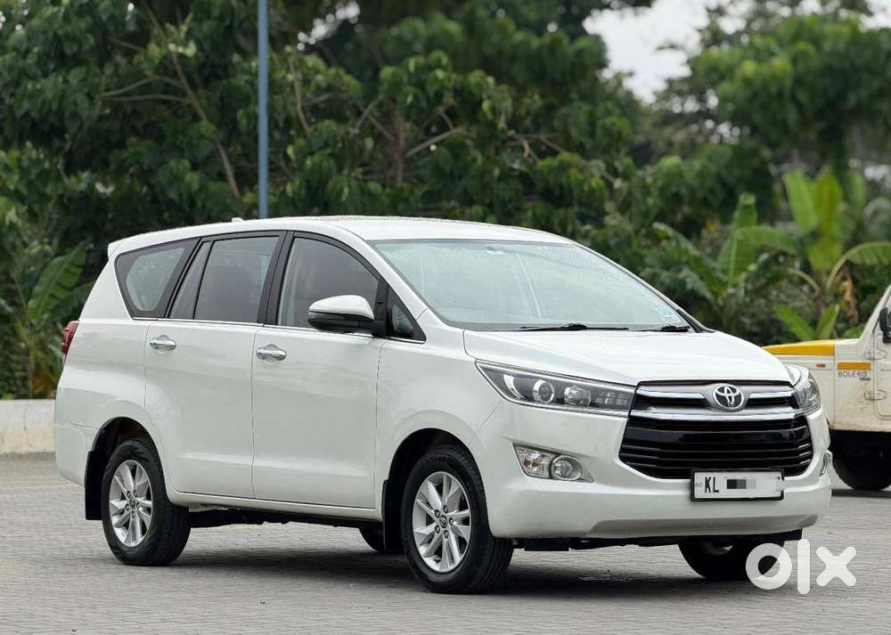 Toyota Crysta 2016 V