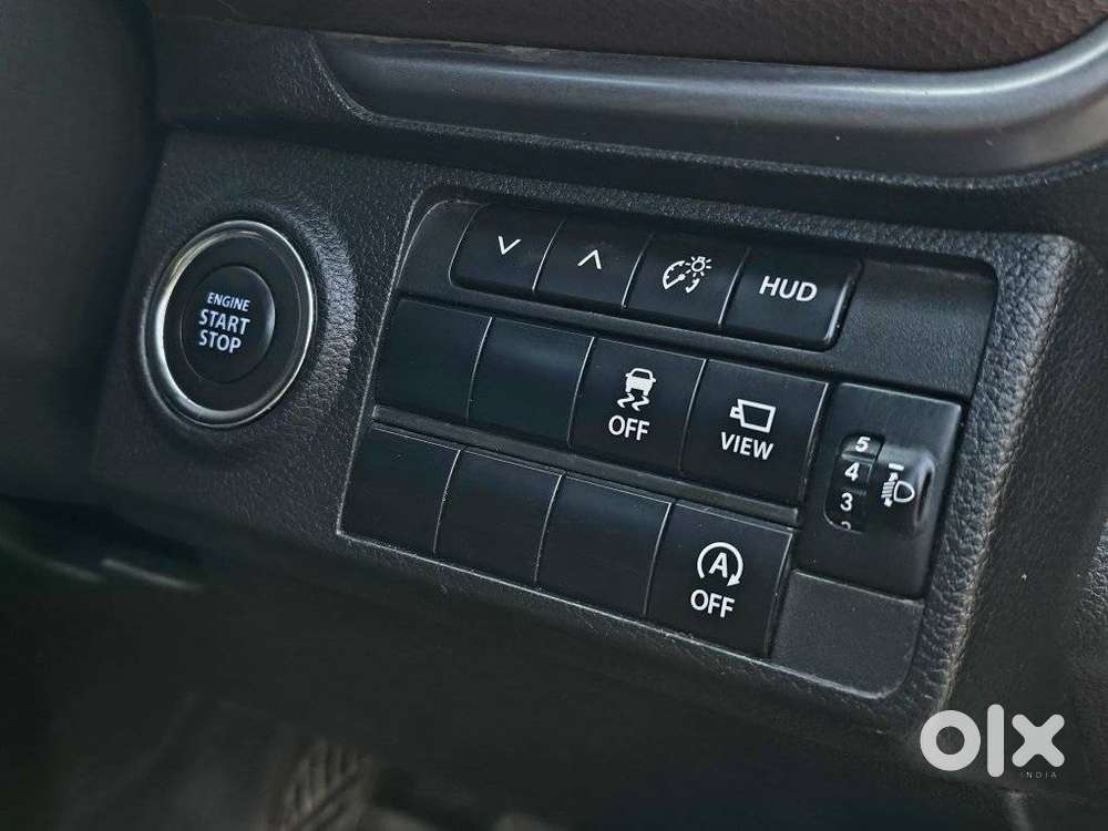 Maruti Suzuki Brezza 1.5 Zxi Smart Hybrid Dual Tone, 2022, Petrol