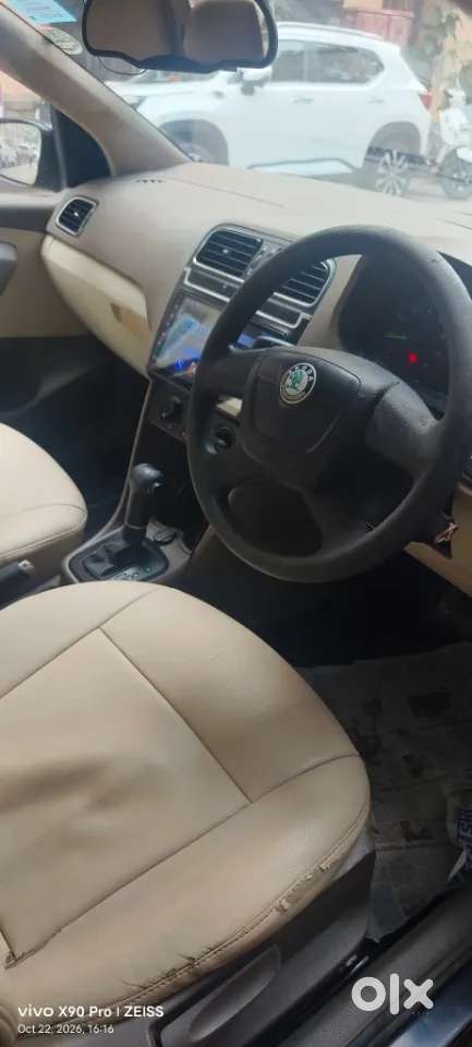 Skoda Rapid 1.6 Mpi At Ambition, 2013, Petrol