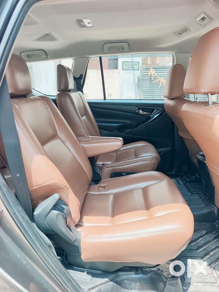 Toyota Innova Crysta 2.4 Gx Mt, 2016, Diesel