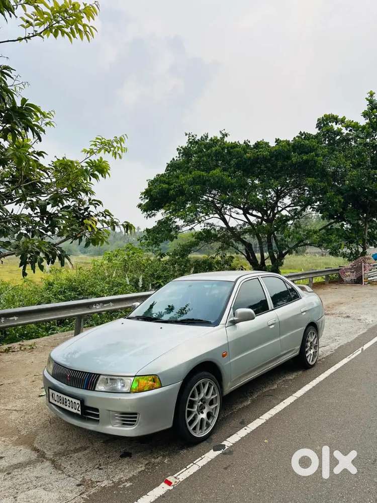 Mitsubishi Lancer 2004 Petrol Well Maintained