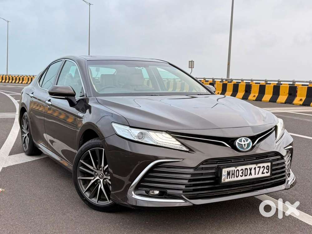 Toyota Camry 2.5 Hybrid, 2022, Petrol