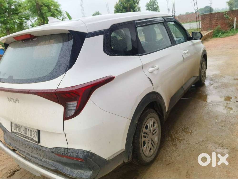 Kia Carens 2024 - Only 36k Km Driven