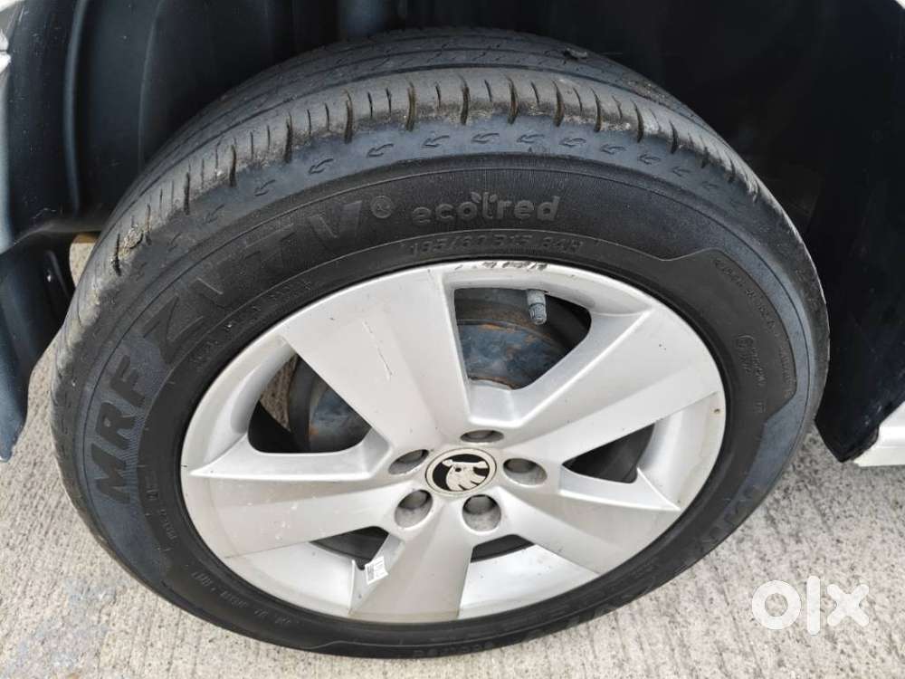 Skoda Rapid 1.0 Ambition Tsi At, 2021, Petrol
