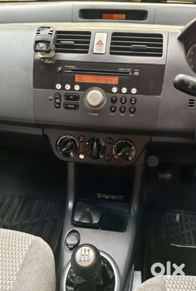 Maruti Suzuki Swift Dzire 1.2 Vxi Bsiv, 2011, Petrol