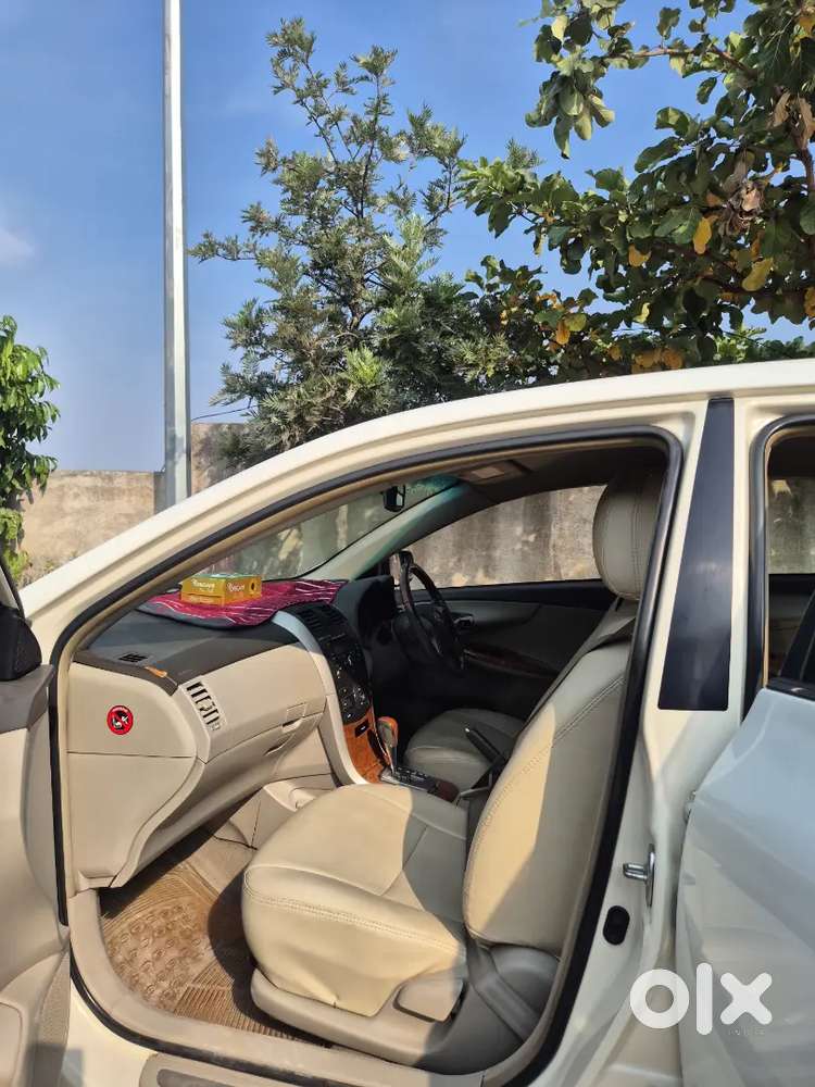 Toyota Corolla Altis 2010 Automatic