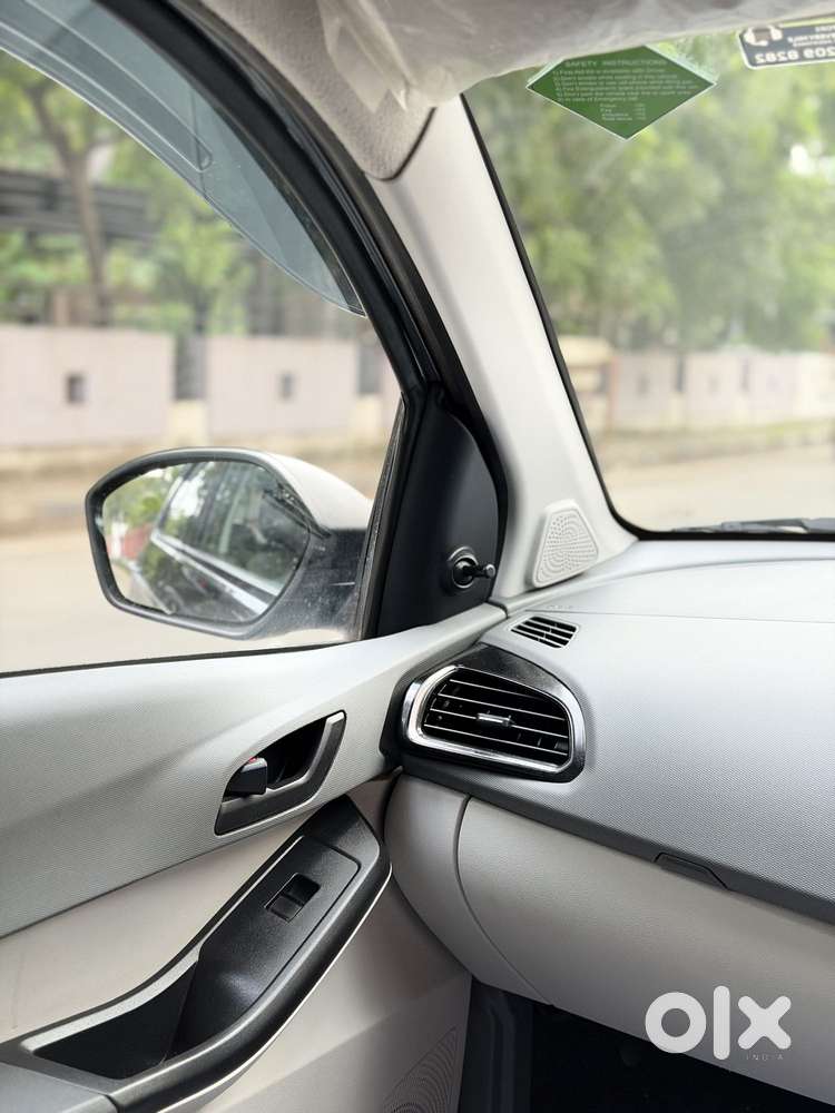 Tata Tiago 1.2 Revotron Xm Cng, 2025, Cng & Hybrids