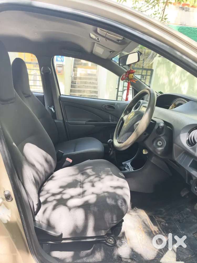 Toyota Etios Liva 2012