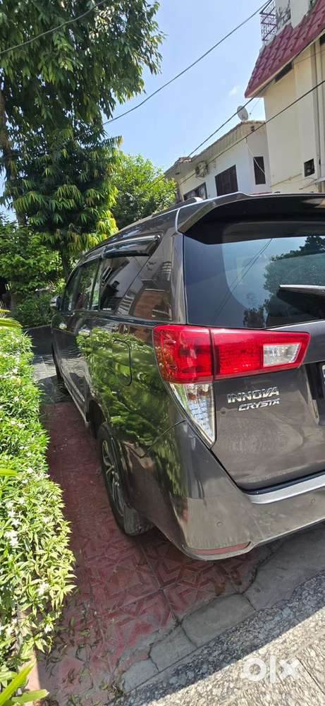 Toyota Innova Crysta Diesel 2022