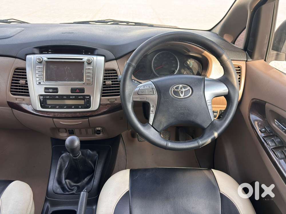 Toyota Innova 2.5 V 7 Str, 2016, Diesel