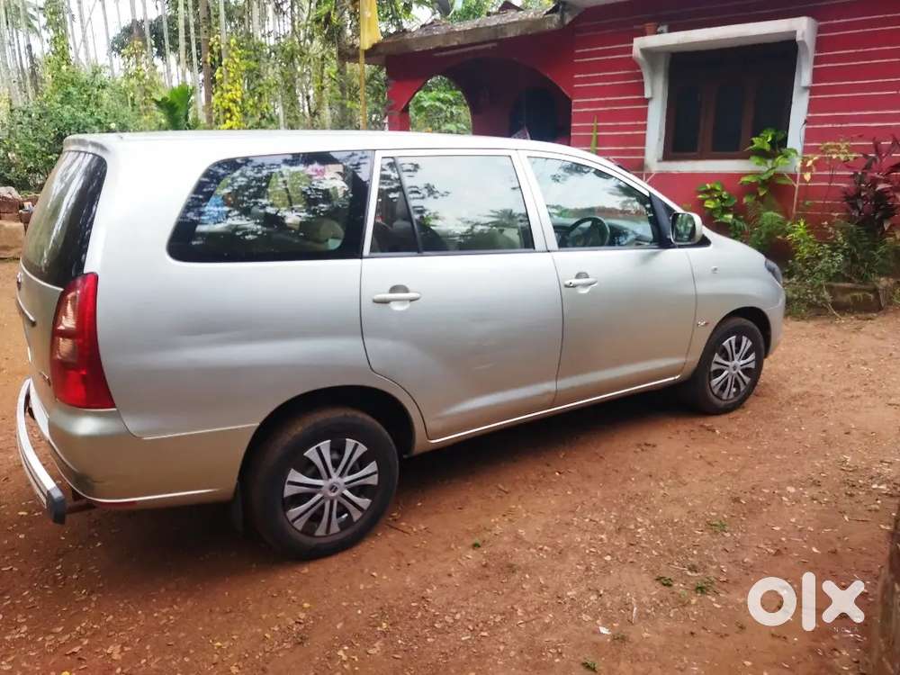 Toyota Innova 2006