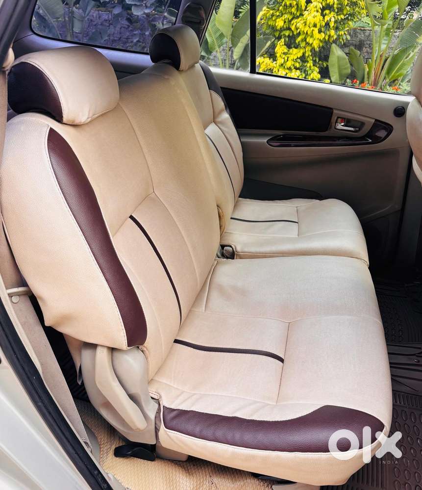 Toyota Innova 2.5 Ev Diesel Ms 8 Str Bsiii, 2012, Diesel