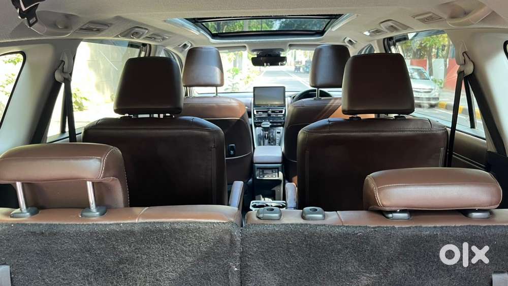 Toyota Innova Hycross 2.0 Zx (o) Hybrid 7 Str, 2024, Petrol