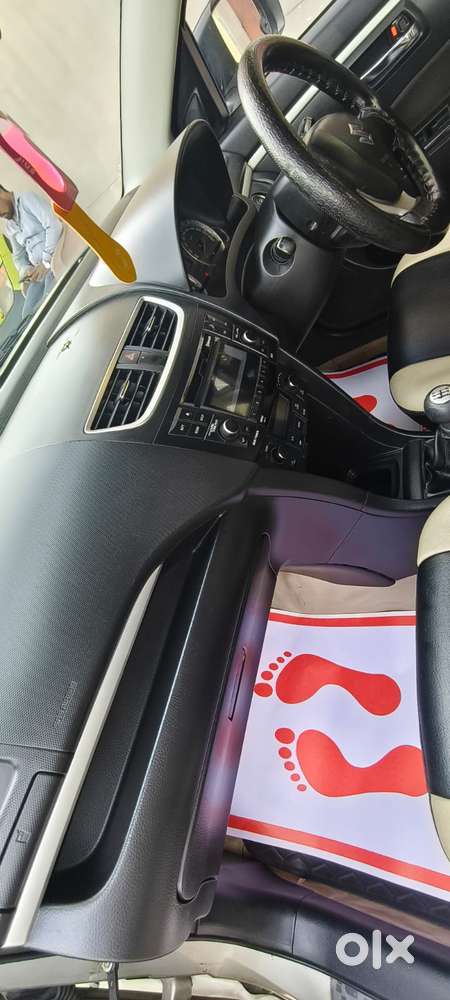 Maruti Suzuki Swift Vvt Zxi, 2015, Petrol
