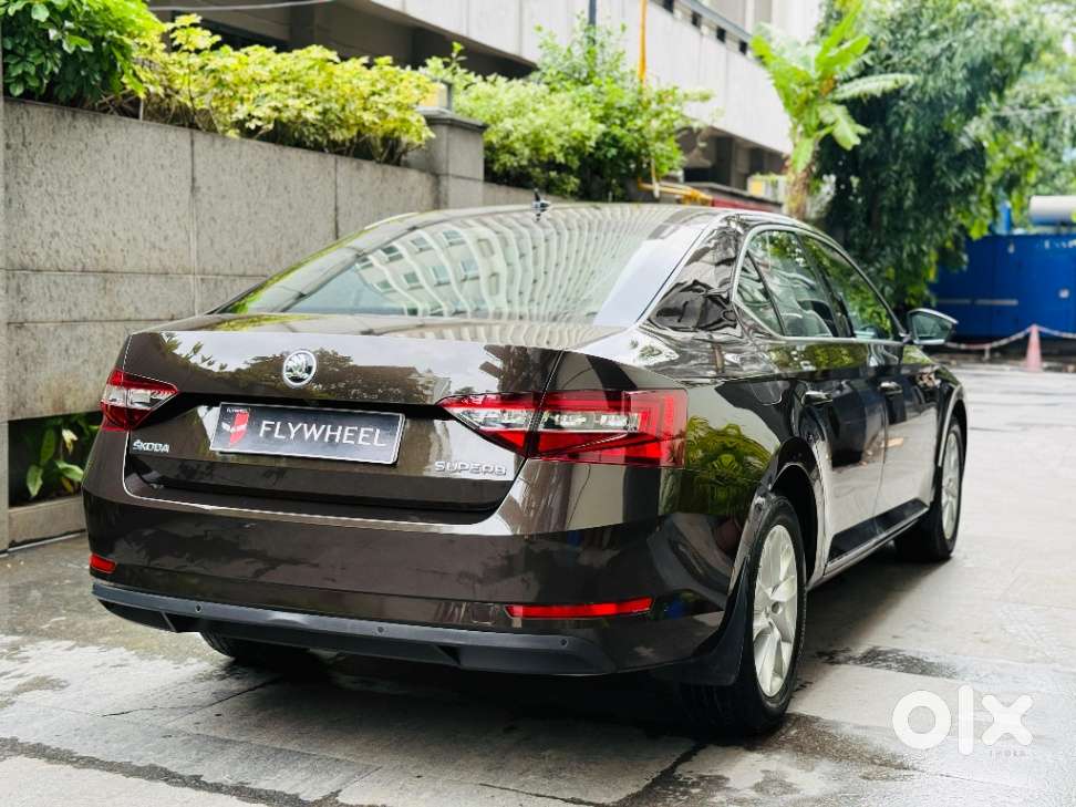 Skoda Superb 2.0 L&k Tsi At, 2019, Petrol