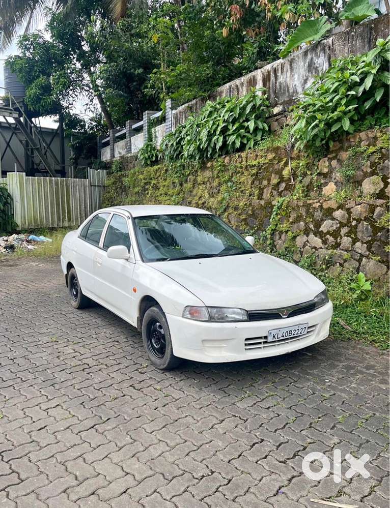 Mitsubishi Lancer Glxi Petrol 2004