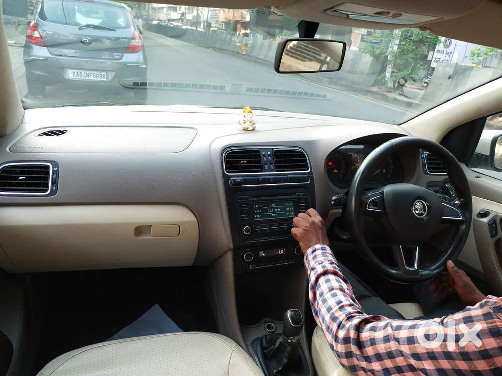 Skoda Rapid 1.6 Mpi Ambition, 2015, Diesel