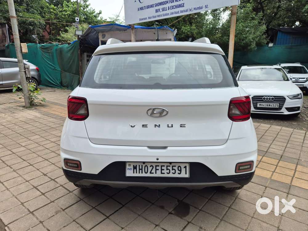 Hyundai Venue 1.2 S (o), 2019, Petrol