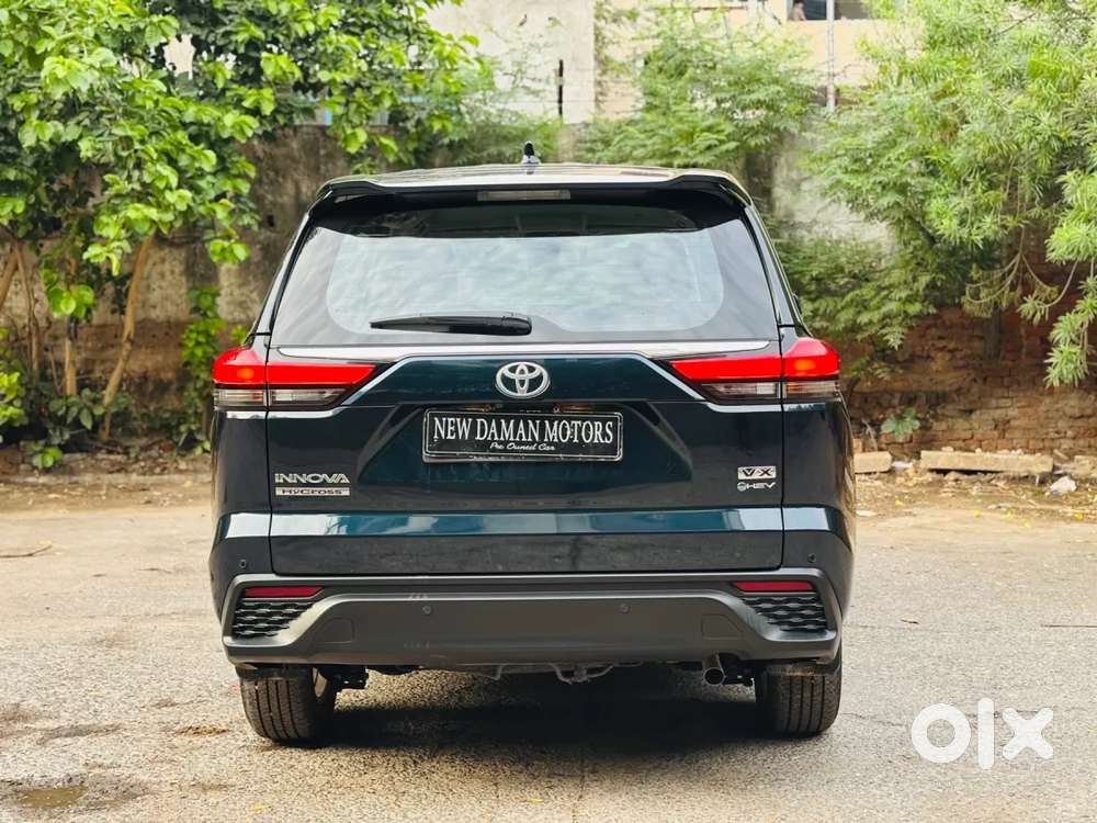 Toyota Innova Hycross 2.0 Vx Hybrid 7 Str, 2025, Petrol
