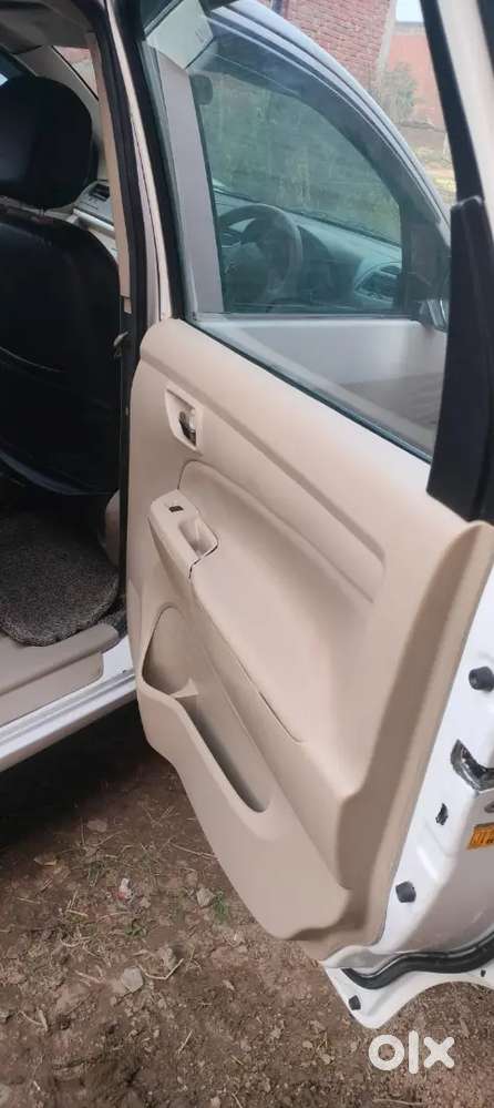 Eartiga Vxi Model 2016