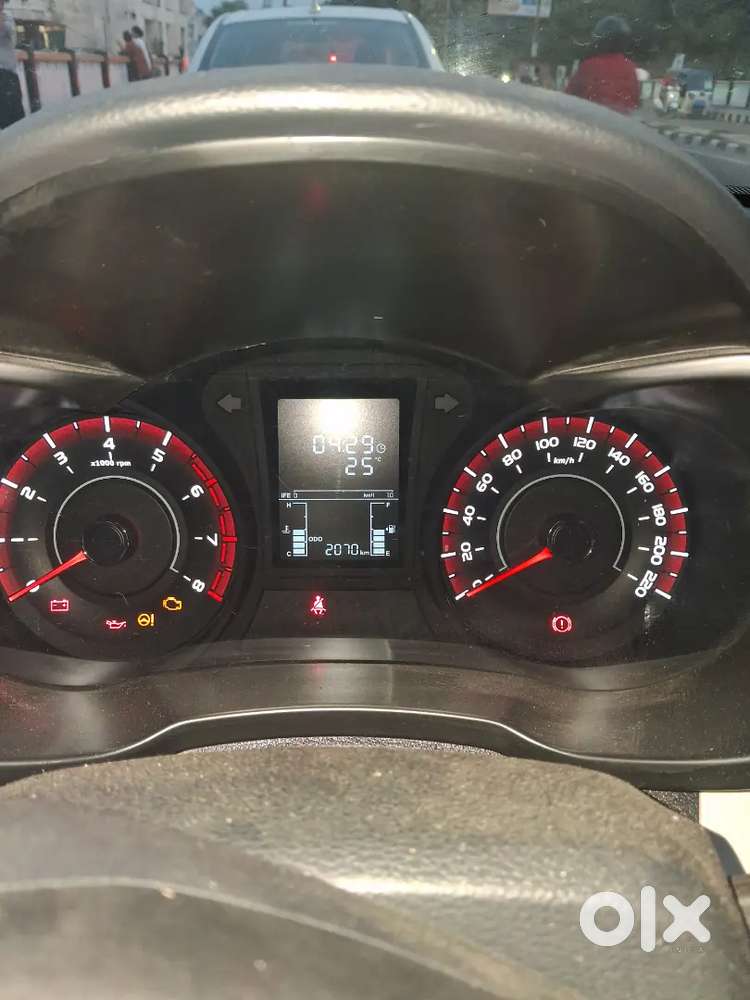 Mahindra Xuv 3xo Ax5l Petrol 2026