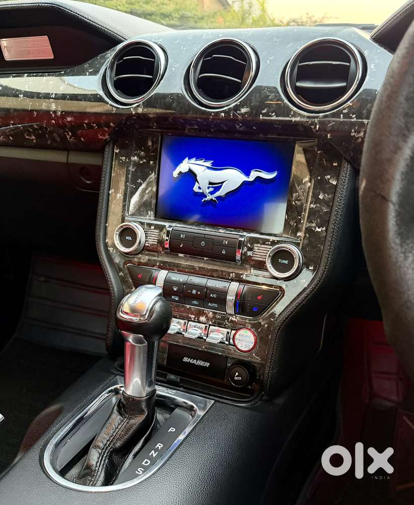 Ford Mustang V8, 2019, Petrol